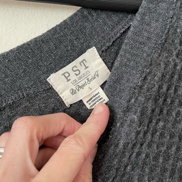 Urban Outfitters Project Social Tee Waffle Knit Thermal - Picture 3 of 3